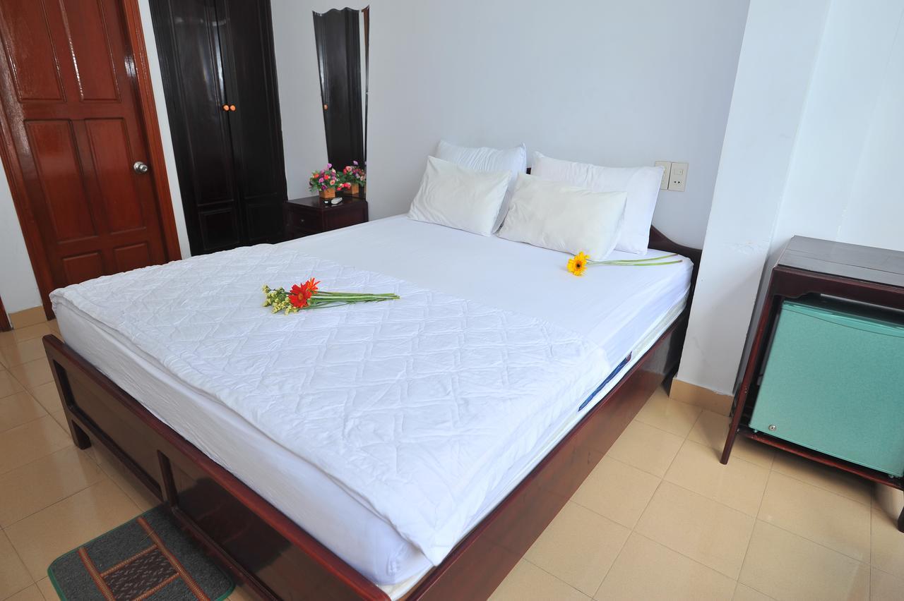 Ngan Pho Hotel Nha Trang Exterior foto